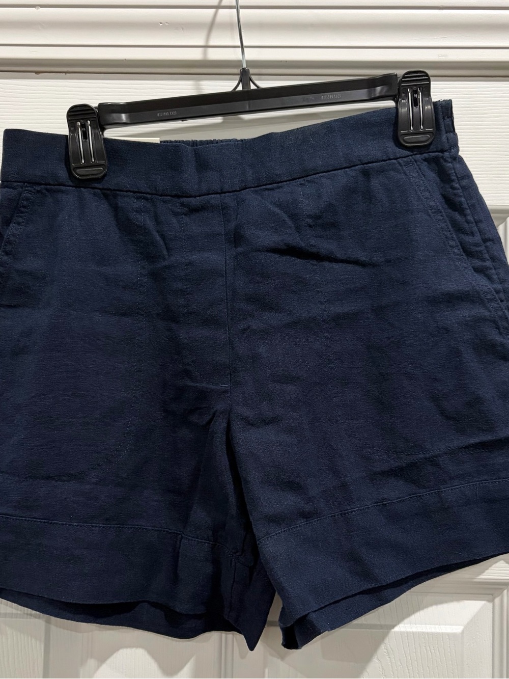 Navy Banana Republic Women’s Tailored Linen-Blend Shorts